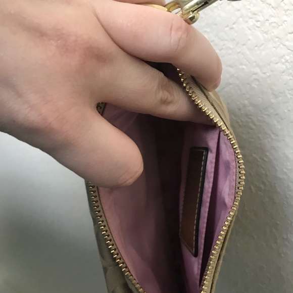 EUC Coach Crossbody Purse - Picture 2 of 5